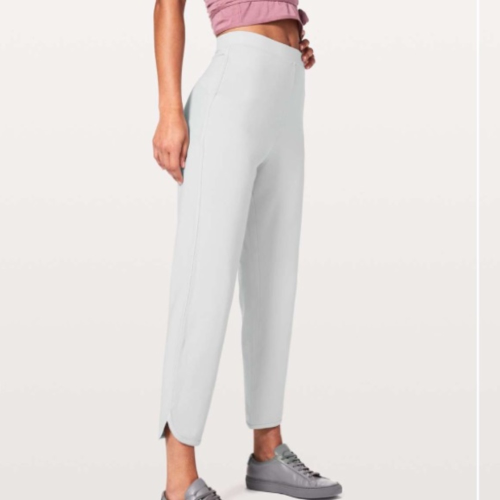 Lululemon Every Moment Pant 26”